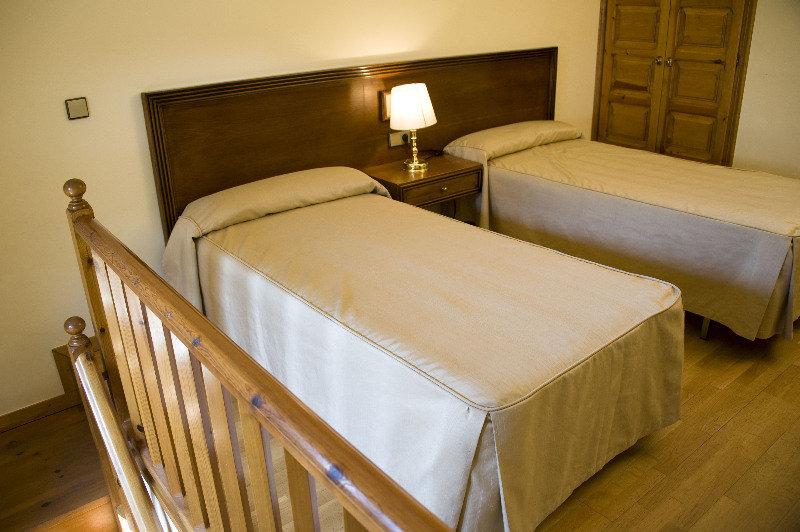 Hotel Santa Barbara De La Vall D'Ordino Exterior photo