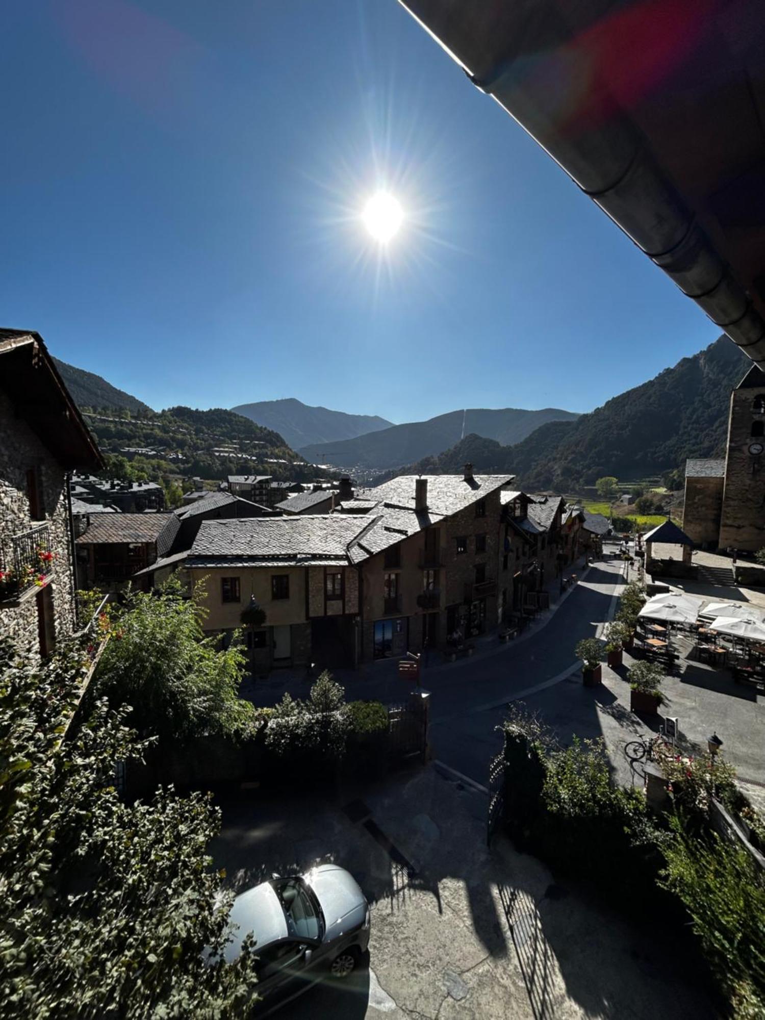 Hotel Santa Barbara De La Vall D'Ordino Exterior photo