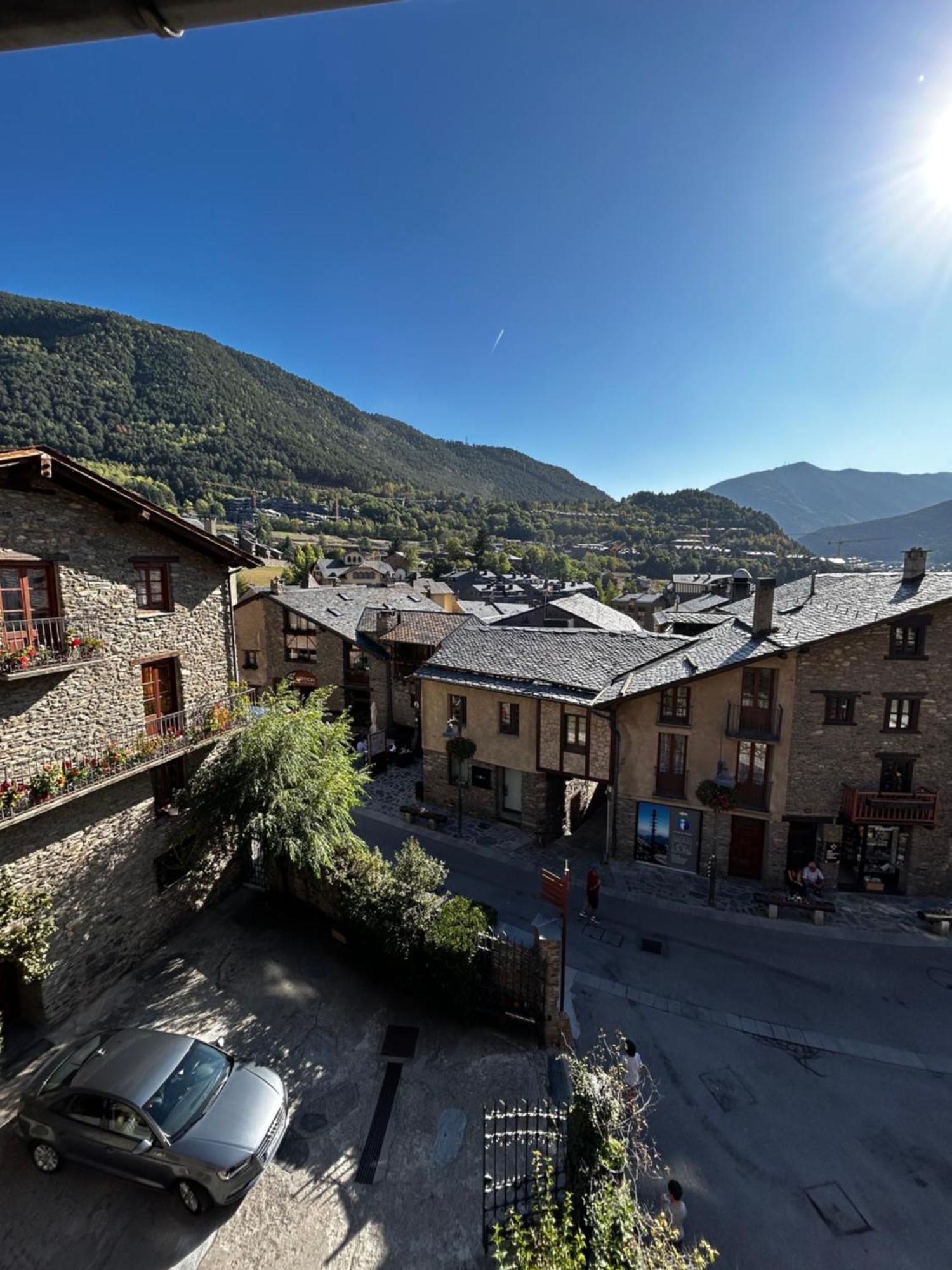 Hotel Santa Barbara De La Vall D'Ordino Exterior photo