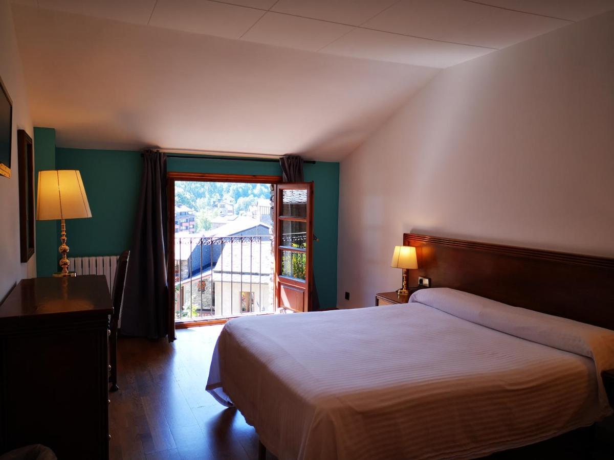Hotel Santa Barbara De La Vall D'Ordino Exterior photo